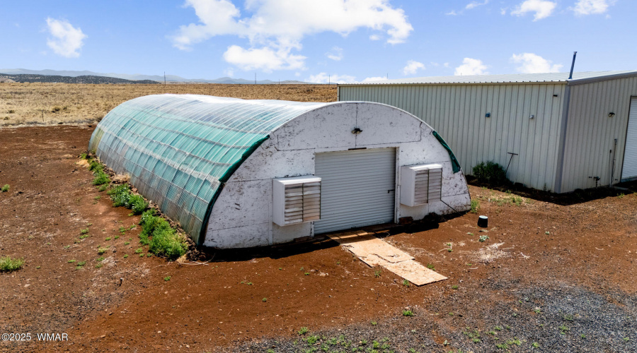 GREEN HOUSE