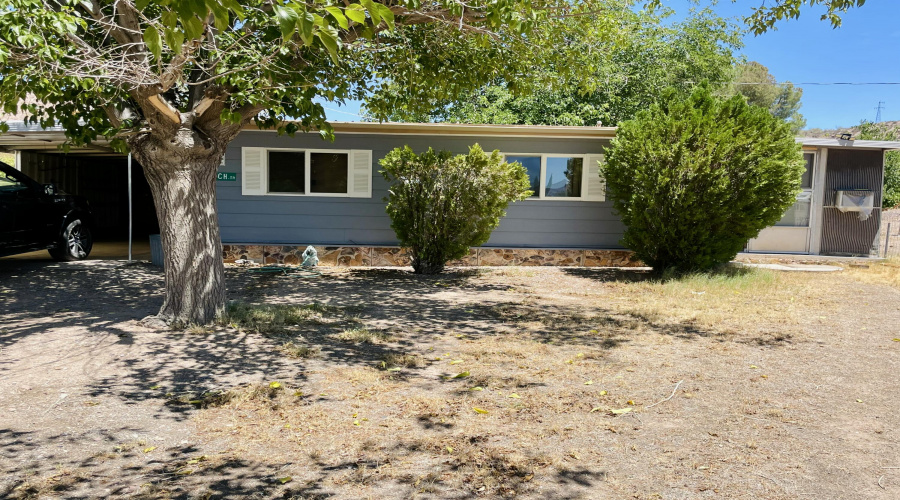 1015 N Stagecoach