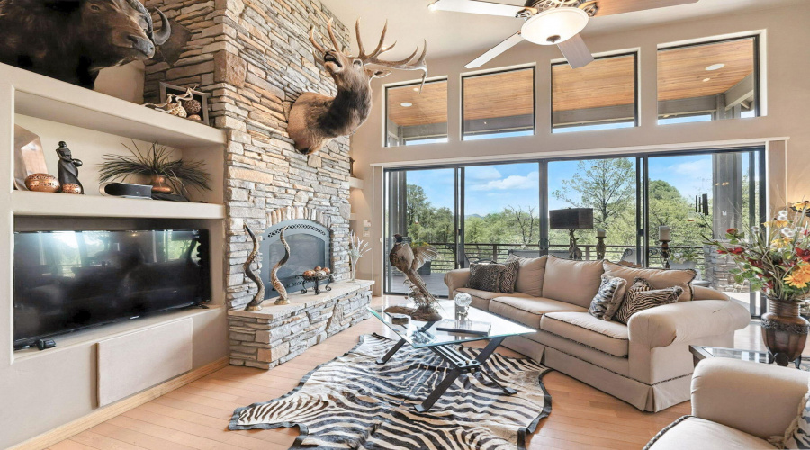14-web-or-mls-Indian Paintbrush - Luxury
