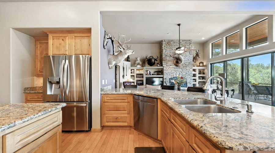 32-web-or-mls-Indian Paintbrush - Luxury