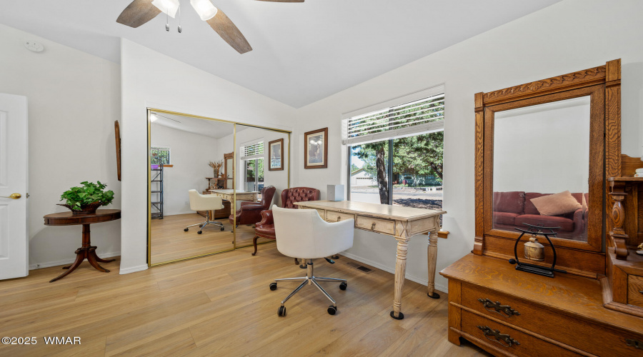 Bedroom 3/Office