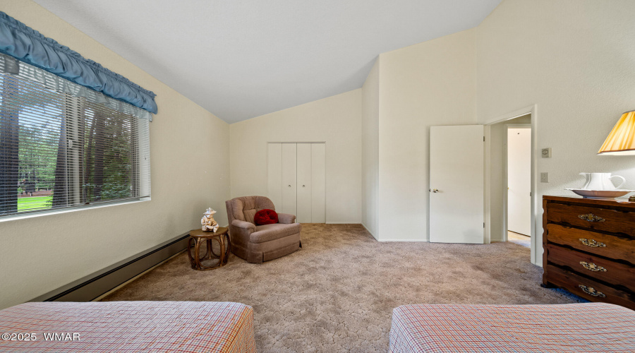 7456 Geronimo Road, Pinetop, AZ 85935