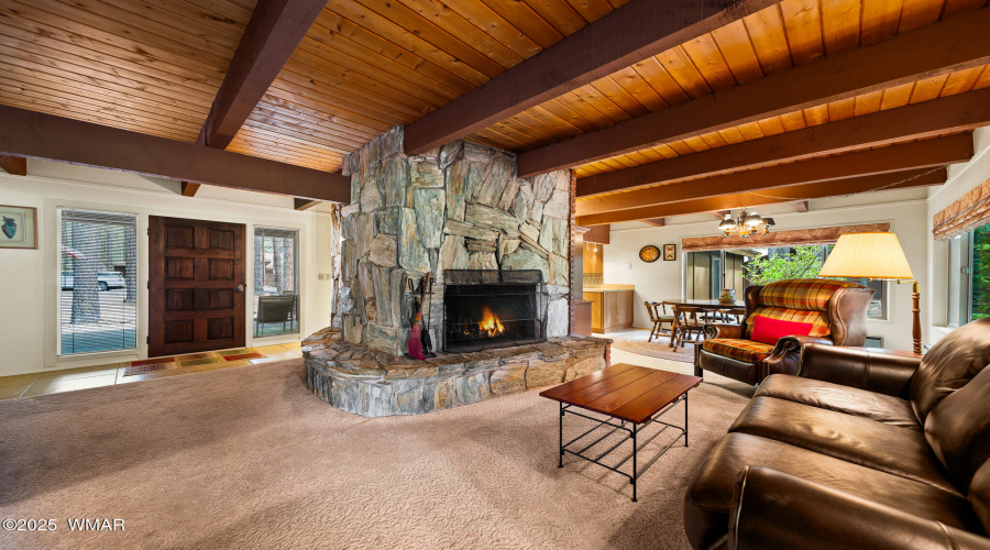7456 Geronimo Road, Pinetop, AZ 85935