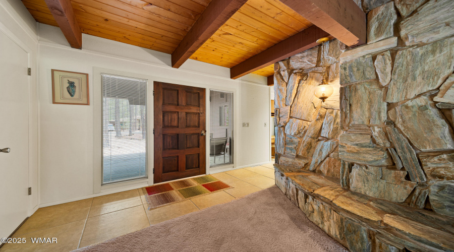 7456 Geronimo Road, Pinetop, AZ 85935