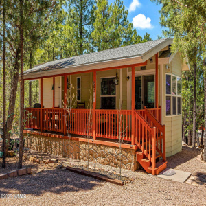 2270 E Hanging Tree Trail