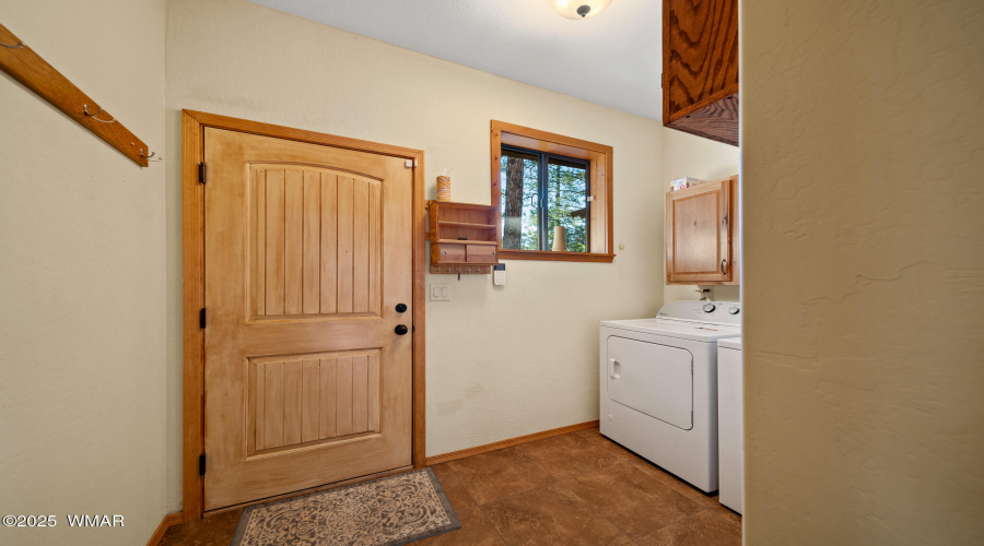 Laundry Rm