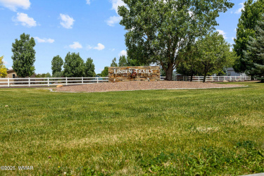 LindenTrails-CommunitySign