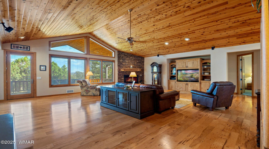 2787AirParkDr-Overgaard-AZ-10