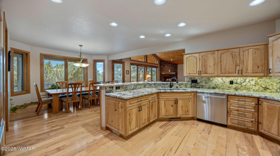 2787AirParkDr-Overgaard-AZ-15