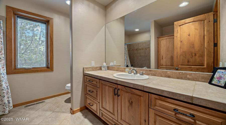 2787AirParkDr-Overgaard-AZ-24