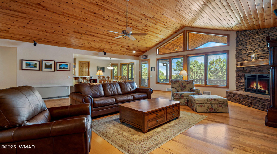 2787AirParkDr-Overgaard-AZ-8