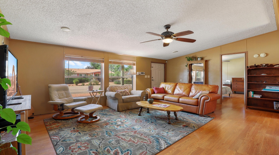 Living Room (4)