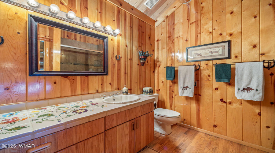 Upstairs Shared Bathroom