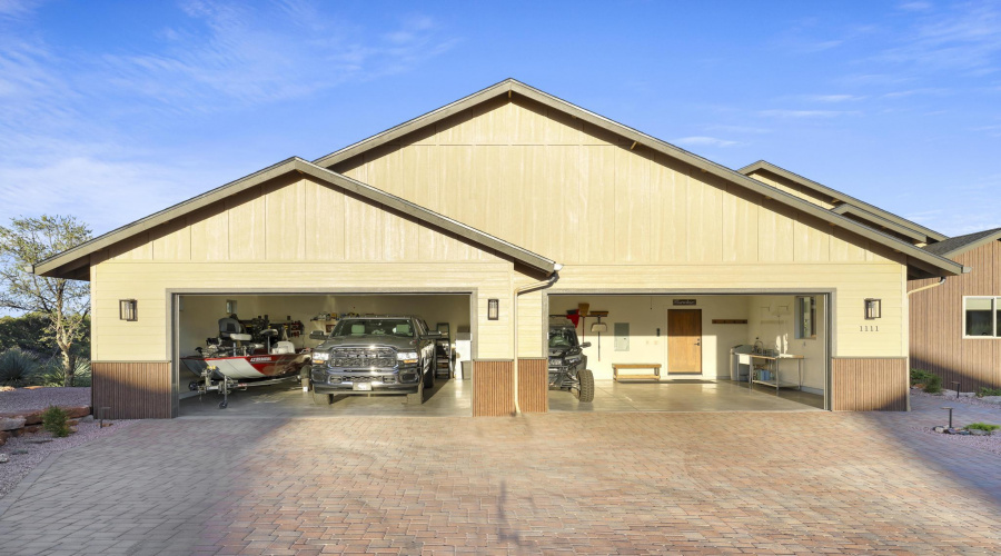 Oversized Garage for 4 Vehicles