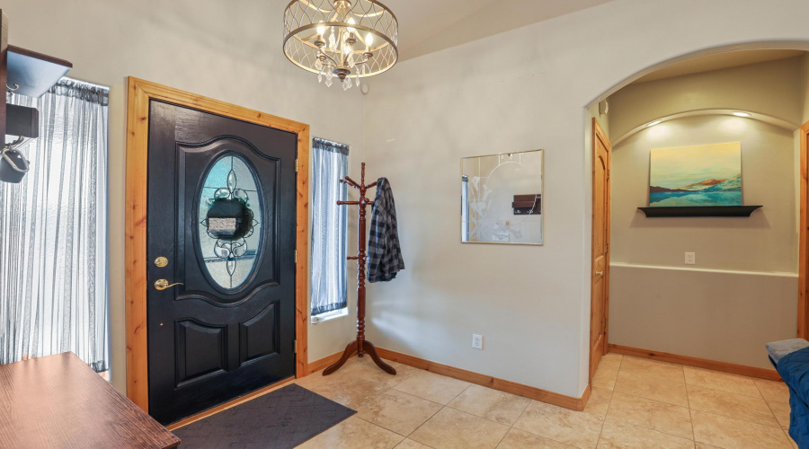 Entrance/ Foyer
