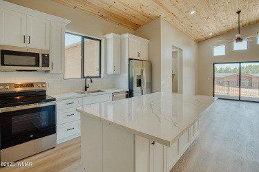 Welcome to Luxury Mountain Living