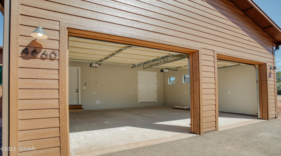 2-Car Garage