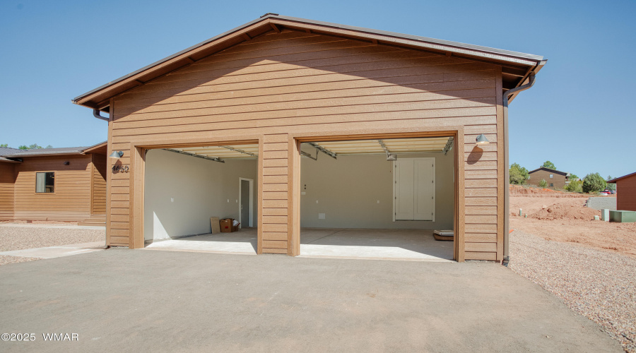 Spacious Garage