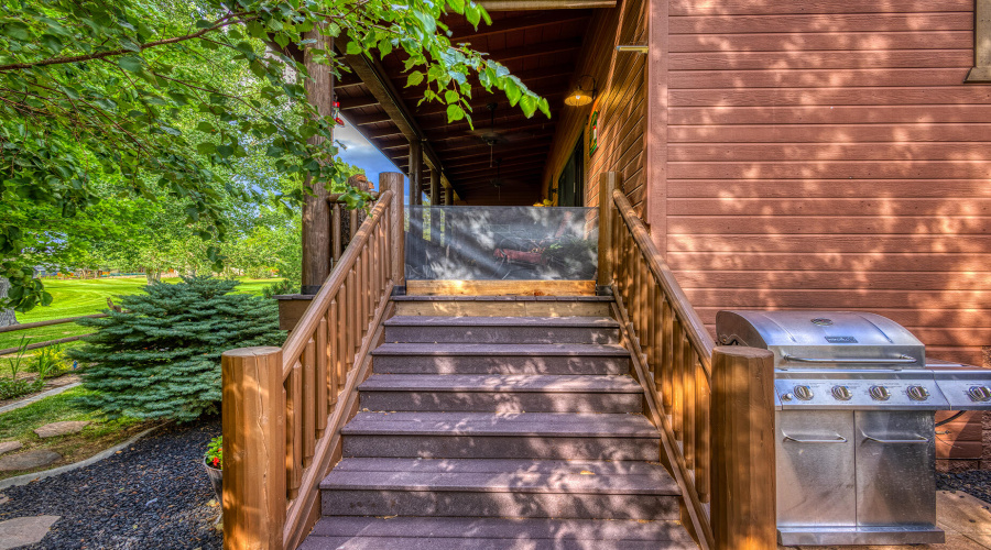 Side yard entrance
