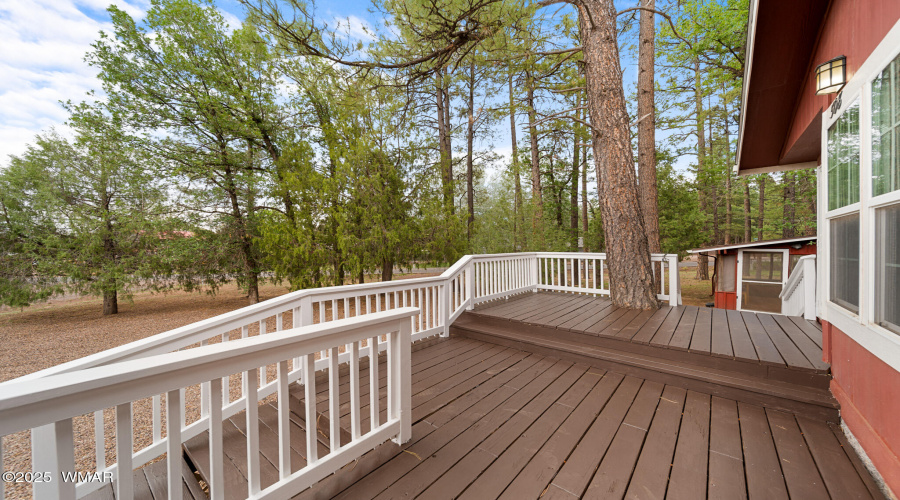 Spacious Front Deck