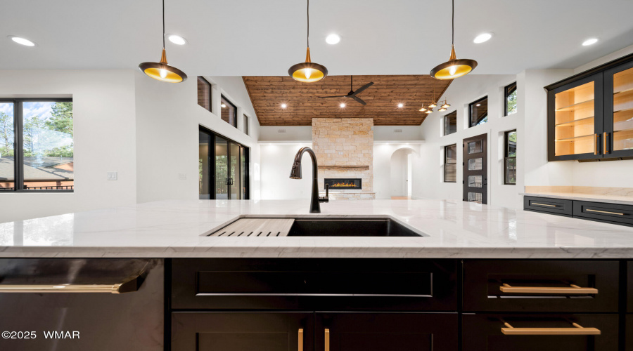 Gorgeous Quartz Countertops