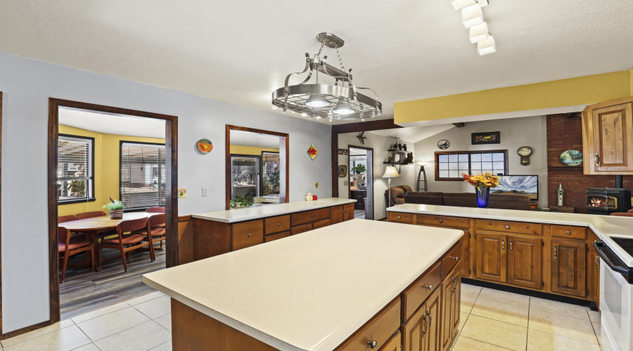 Kitchen island1E0A0574