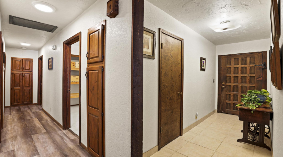 Foyer and hall1E0A0487