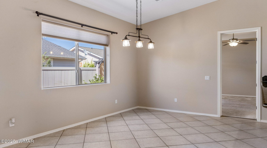 1058EAdamsSt-Snowflake-AZ-10