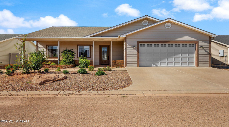1058EAdamsSt-Snowflake-AZ-2