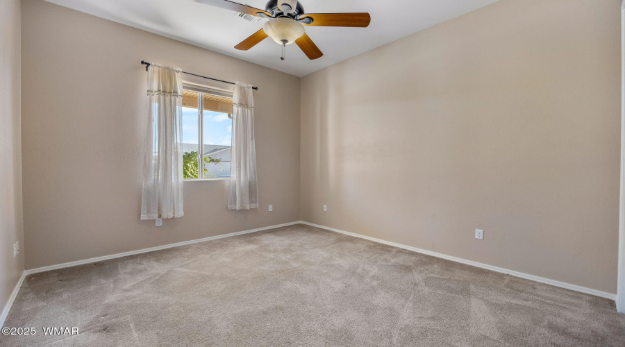 1058EAdamsSt-Snowflake-AZ-24