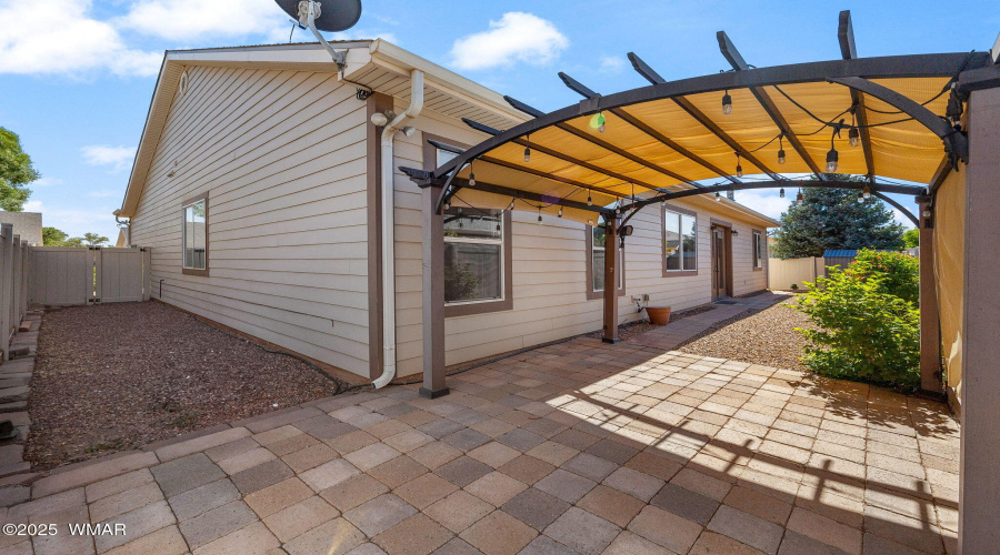 1058EAdamsSt-Snowflake-AZ-27