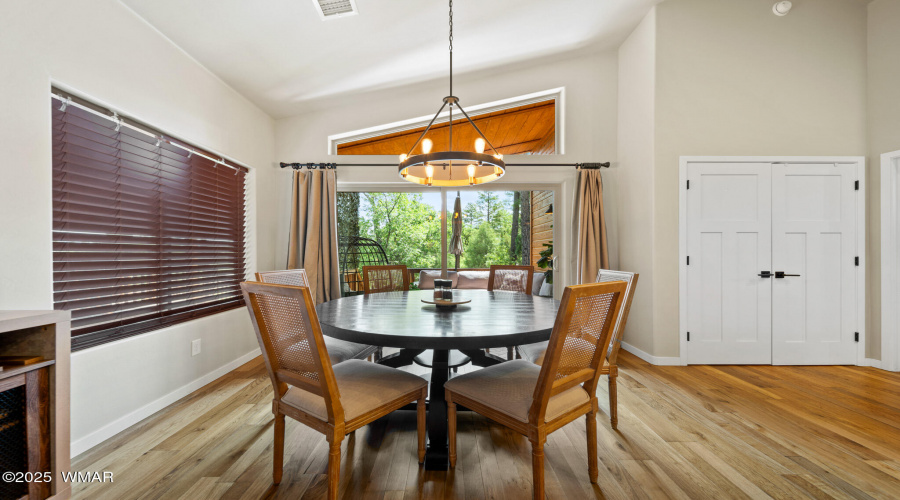 2004 N Lake Breeze Road, Lakeside
