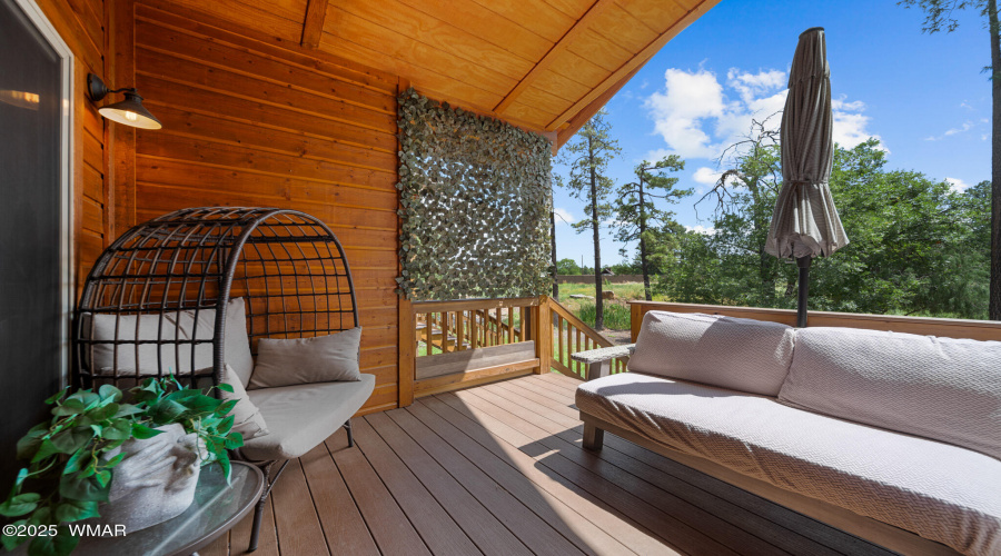 2004 N Lake Breeze Road, Lakeside