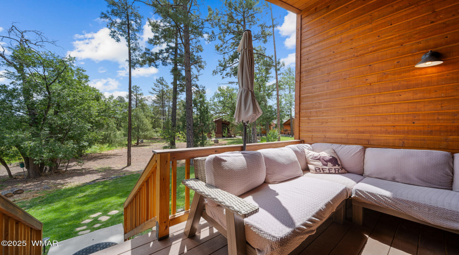 2004 N Lake Breeze Road, Lakeside