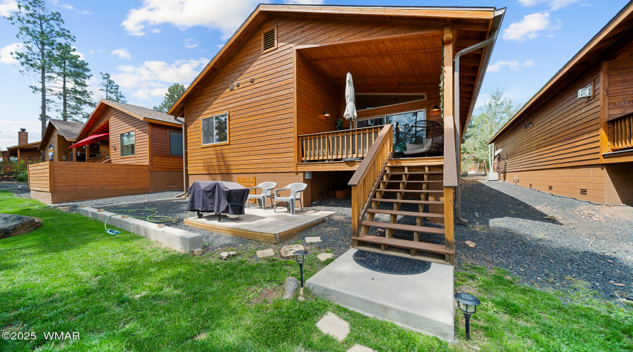 2004 N Lake Breeze Road, Lakeside