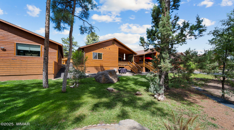 2004 N Lake Breeze Road, Lakeside