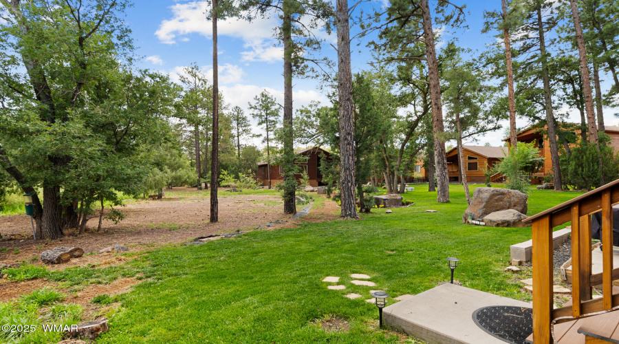 2004 N Lake Breeze Road, Lakeside