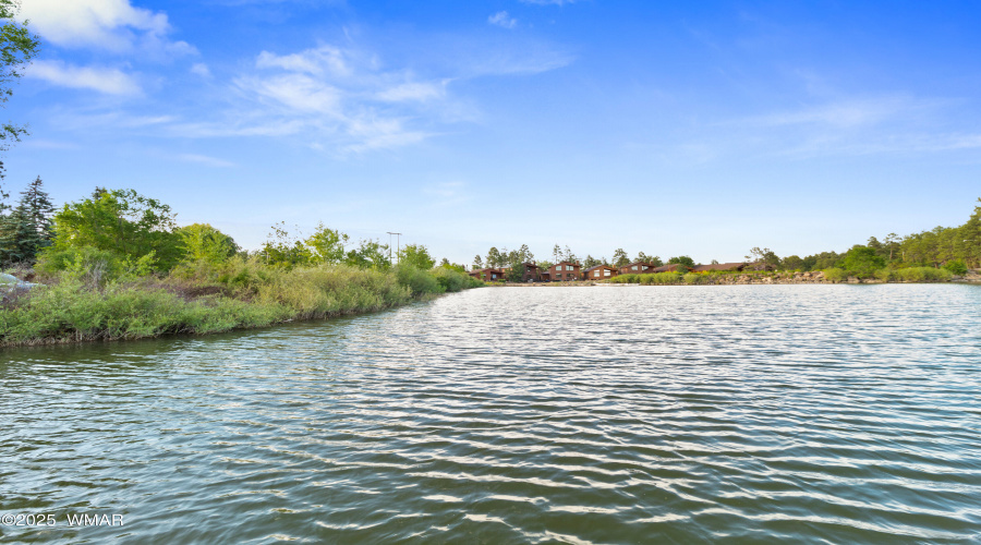 2004 N Lake Breeze Road, Lakeside
