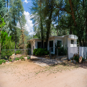 (1) Exterior (1)