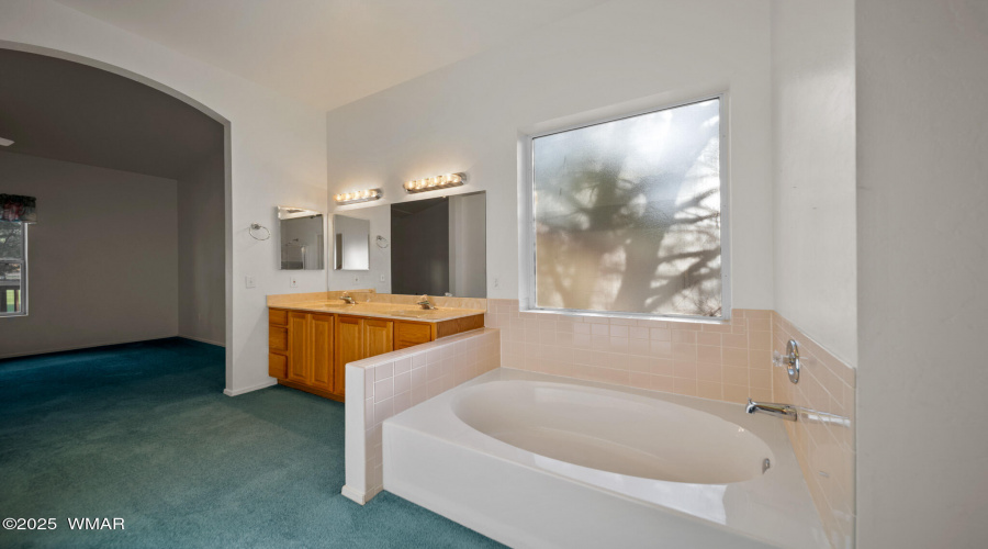 Bathroom-36_(2048)