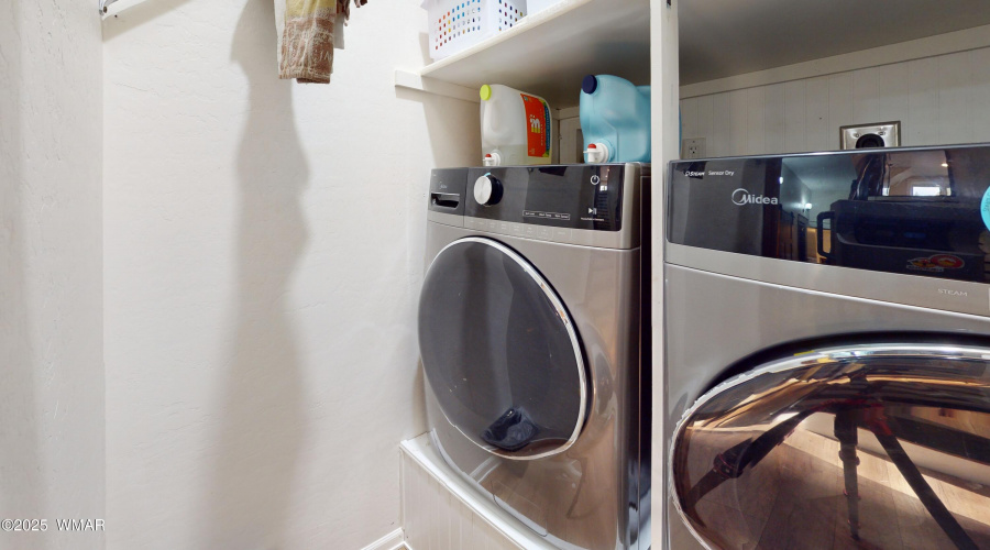 Hall Washer:Dryer