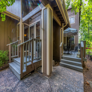 2788 Oak Cir