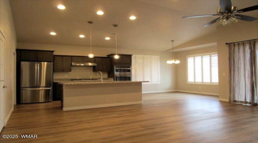 Kitchen/Dining