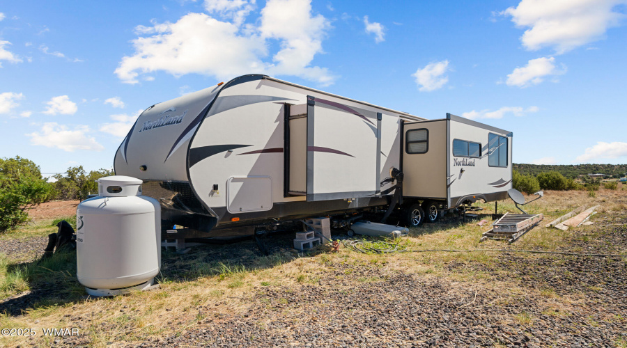 Travel Trailer with Slides