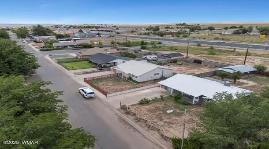 Street aerial