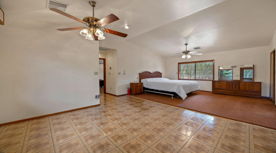 2084IndianTrail-HeberOvergaard-AZ-16