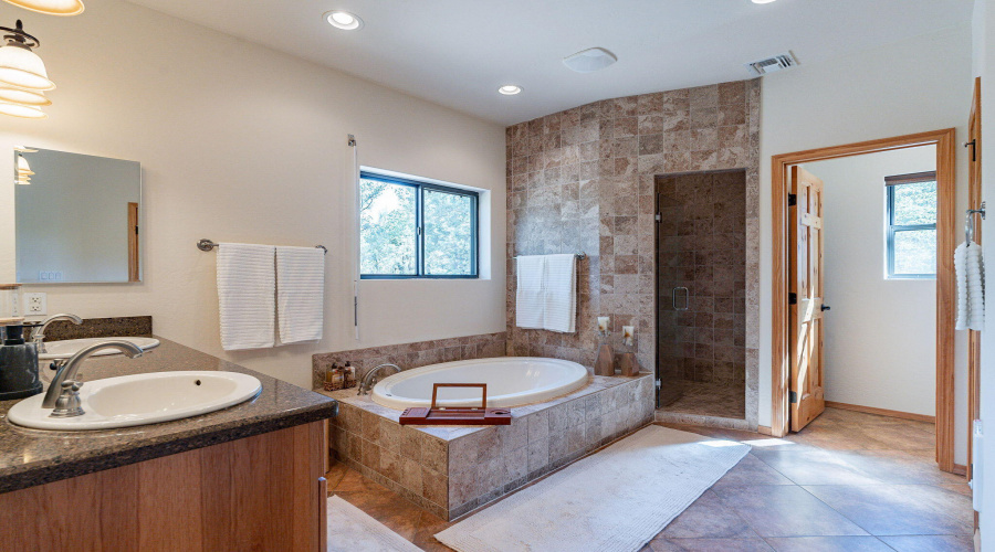 37-web-or-mls-Spirit Ridge - HD-29