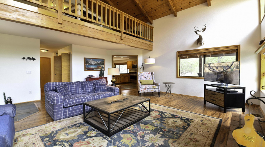 C living area (3)
