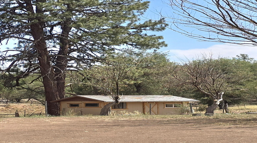 Storage Shed S of Hm