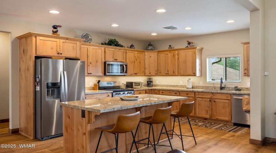 Breakfast Bar in Kitchen